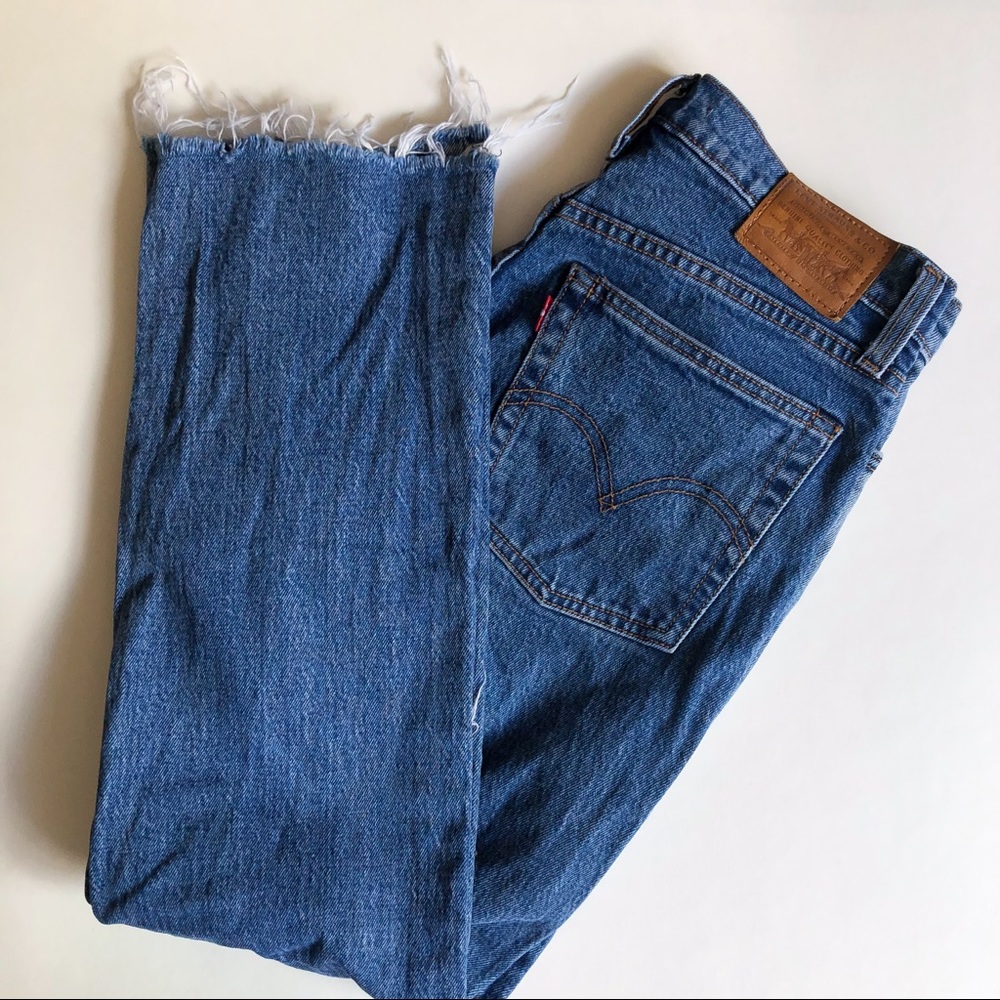 Wedgie straight distressed Levi’s